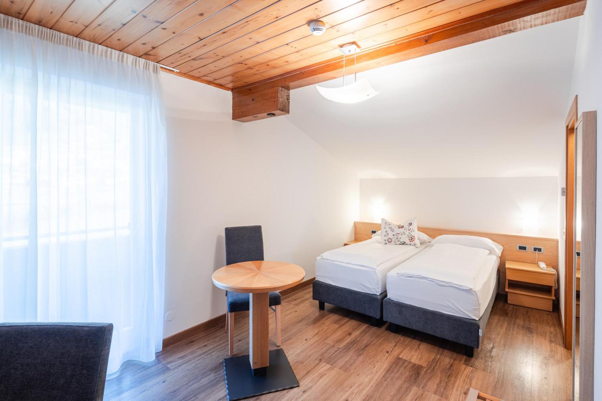Hotel Nele Ziano di Fiemme Εξωτερικό φωτογραφία