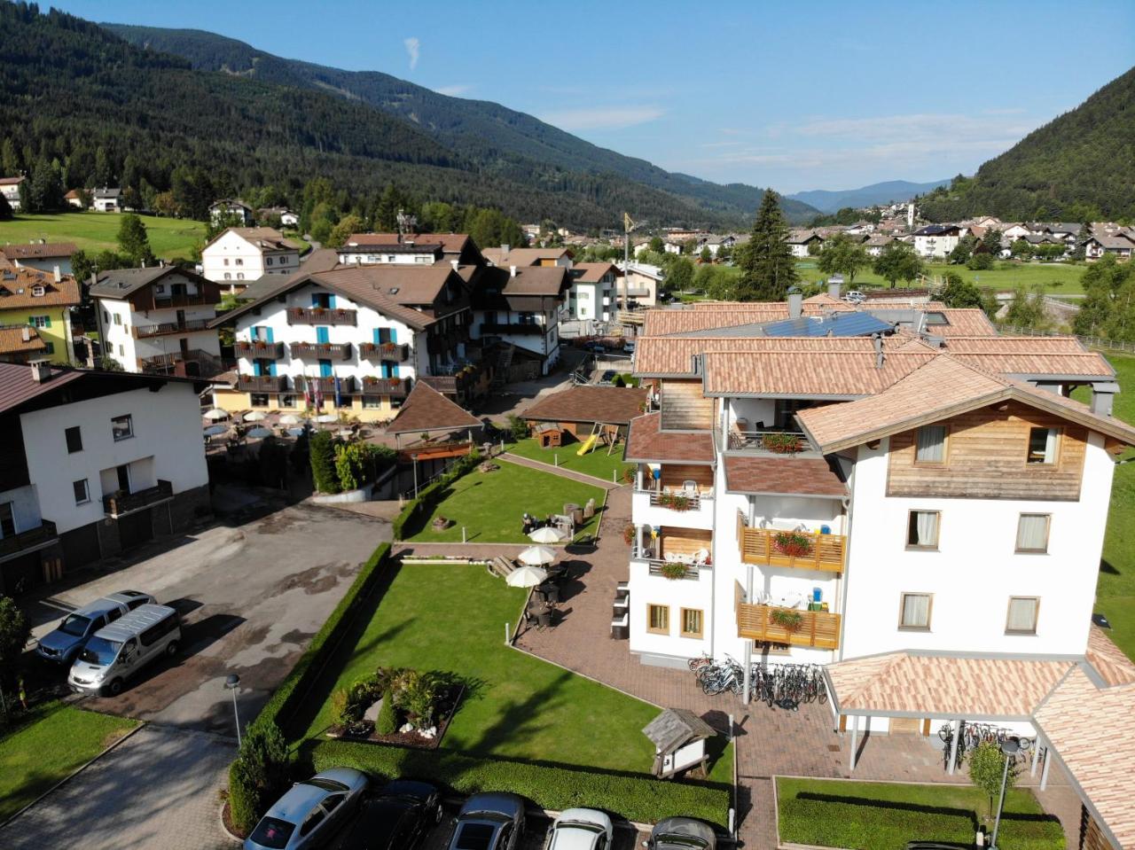 Hotel Nele Ziano di Fiemme Εξωτερικό φωτογραφία
